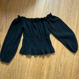 Black M Off the Shoulder Top